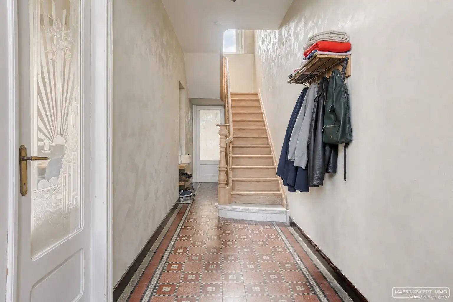 Karaktervol herenhuis te koop in Waregem met bijgebouw op 750 m² foto 5