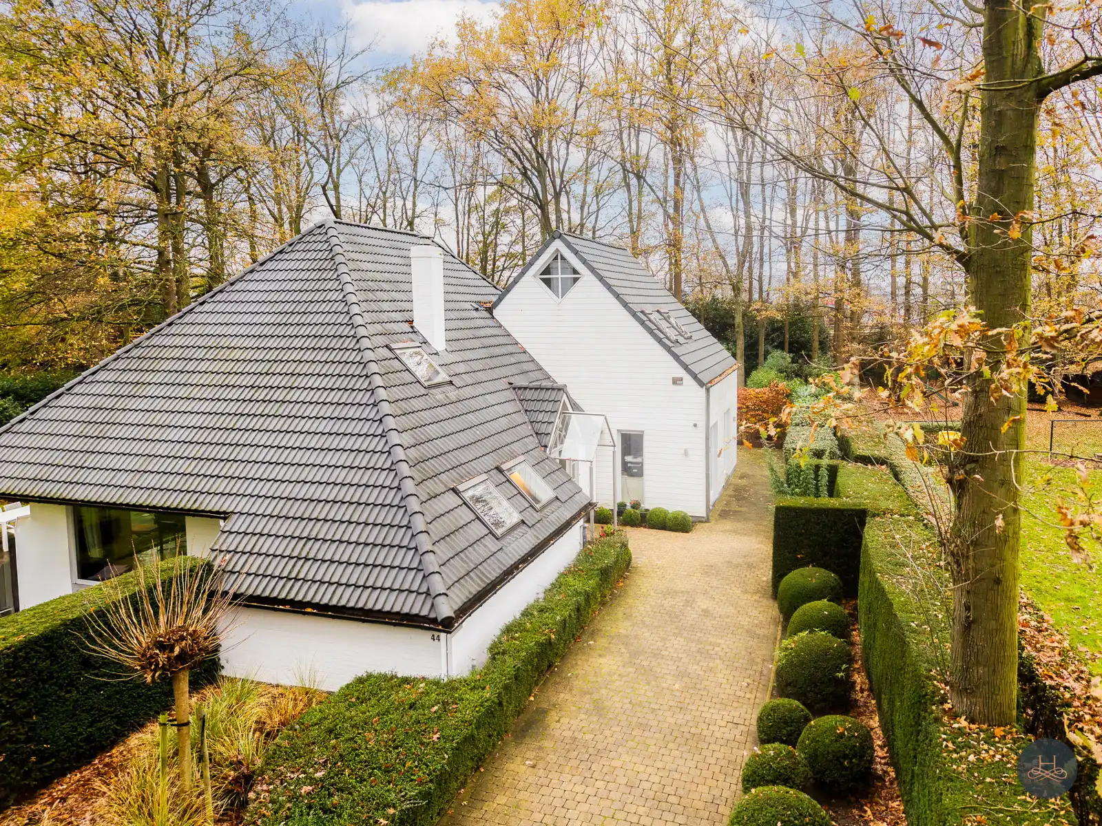 Functionele villa te koop met prachtige bomen op toplocatie foto 3