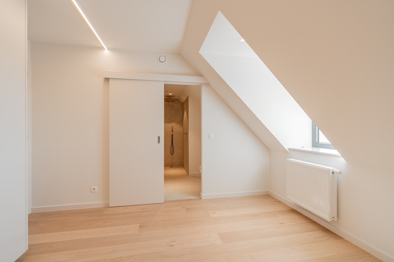 Luxe penthouse te duinenwater met zuid georiënteerd terras nabij het meer foto 11