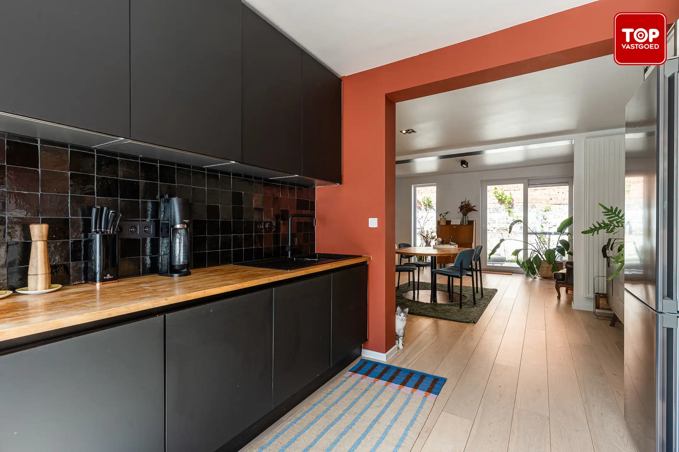 Totaal gerenoveerde woning (2021) met 4 slaapkamers. foto 11