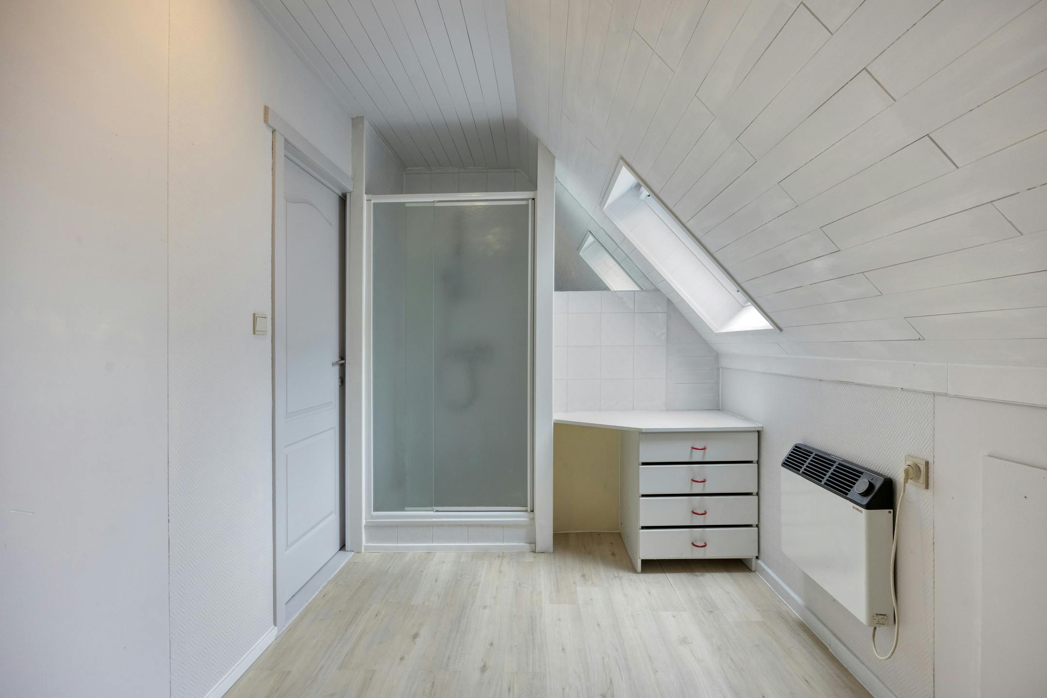 Unieke handelswoning met magazijn in Zomergem foto 19