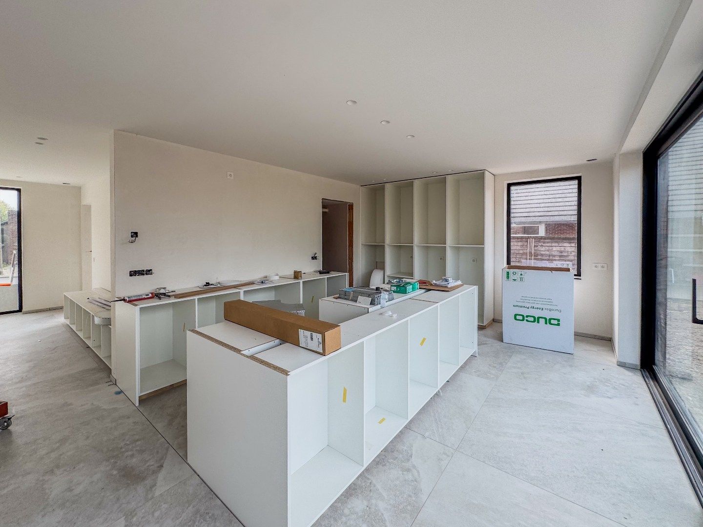 Energiezuinige nieuwbouwwoning met 3 slaapkamers, ruime garage en tuin. foto 8