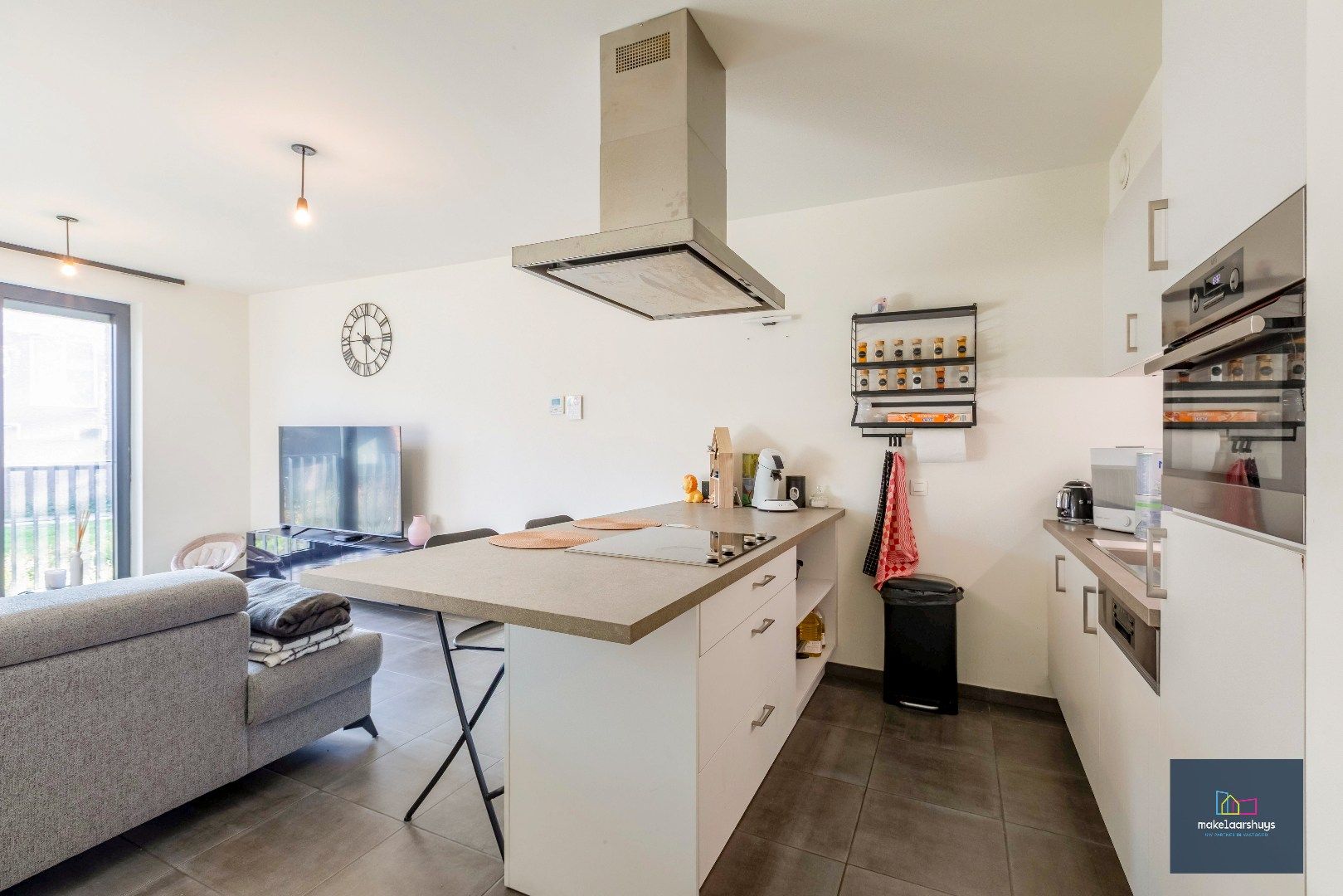 Schitterend 1-slpk.appartement met berging en ondergrondse staanplaats.  foto 7