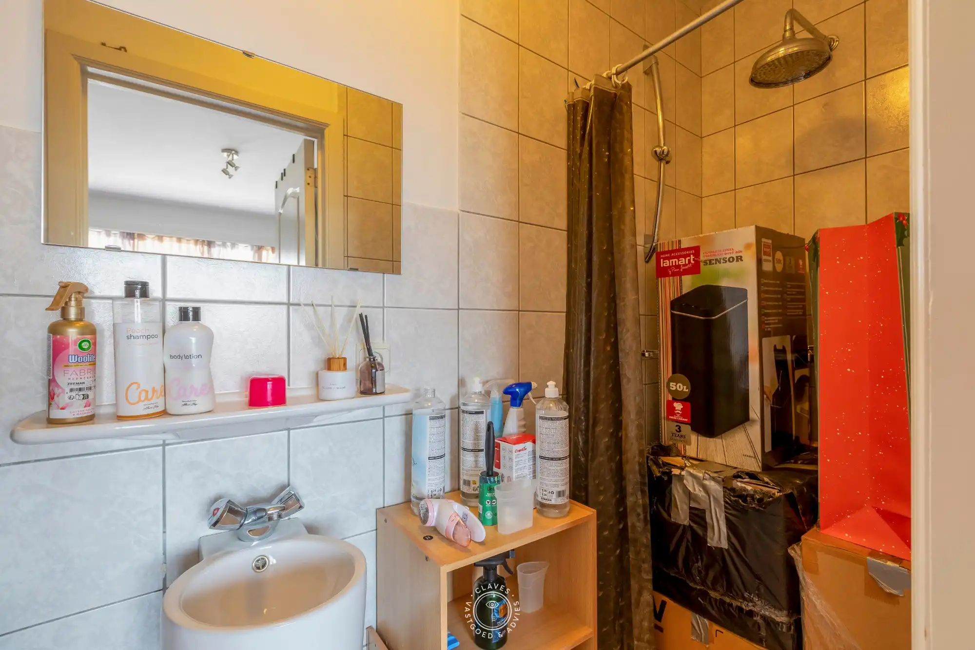 Centraal gelegen 3-slpk-appartement met terras en autostaanplaats foto 14