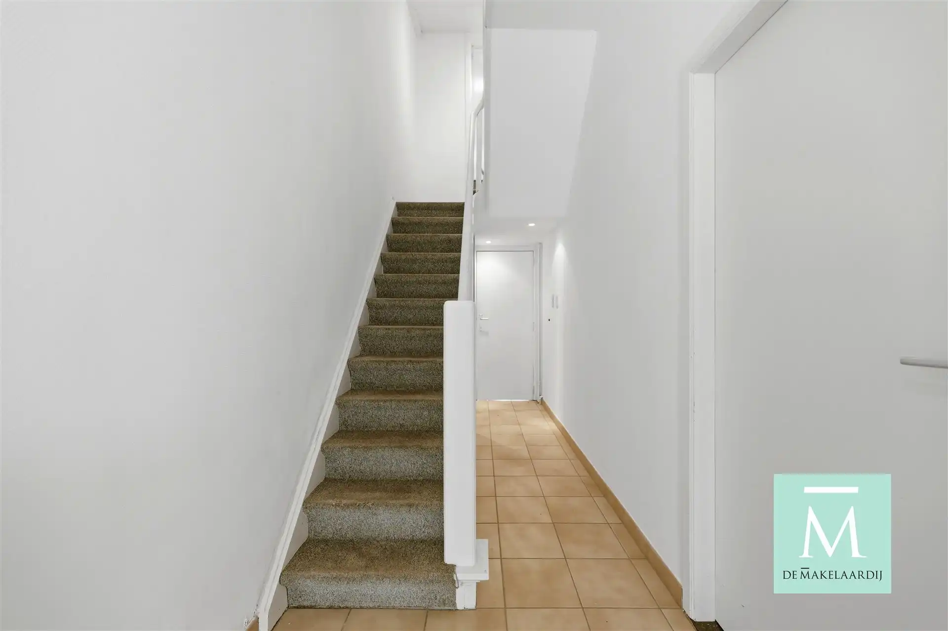 Centraal gelegen woning met 3 slaapkamers en zonnige tuin. foto 3
