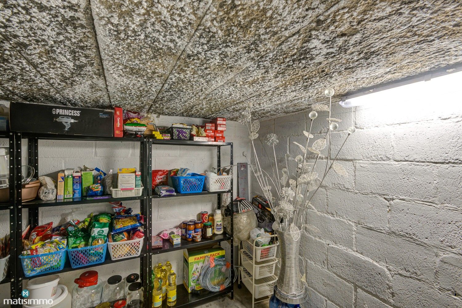 GERENOVEERDE INSTAPKLARE WONING MET 3 SLAAPKAMERS OP ENKELE MINUTEN RIJDEN VAN HET CENTRUM VAN TONGEREN foto 30