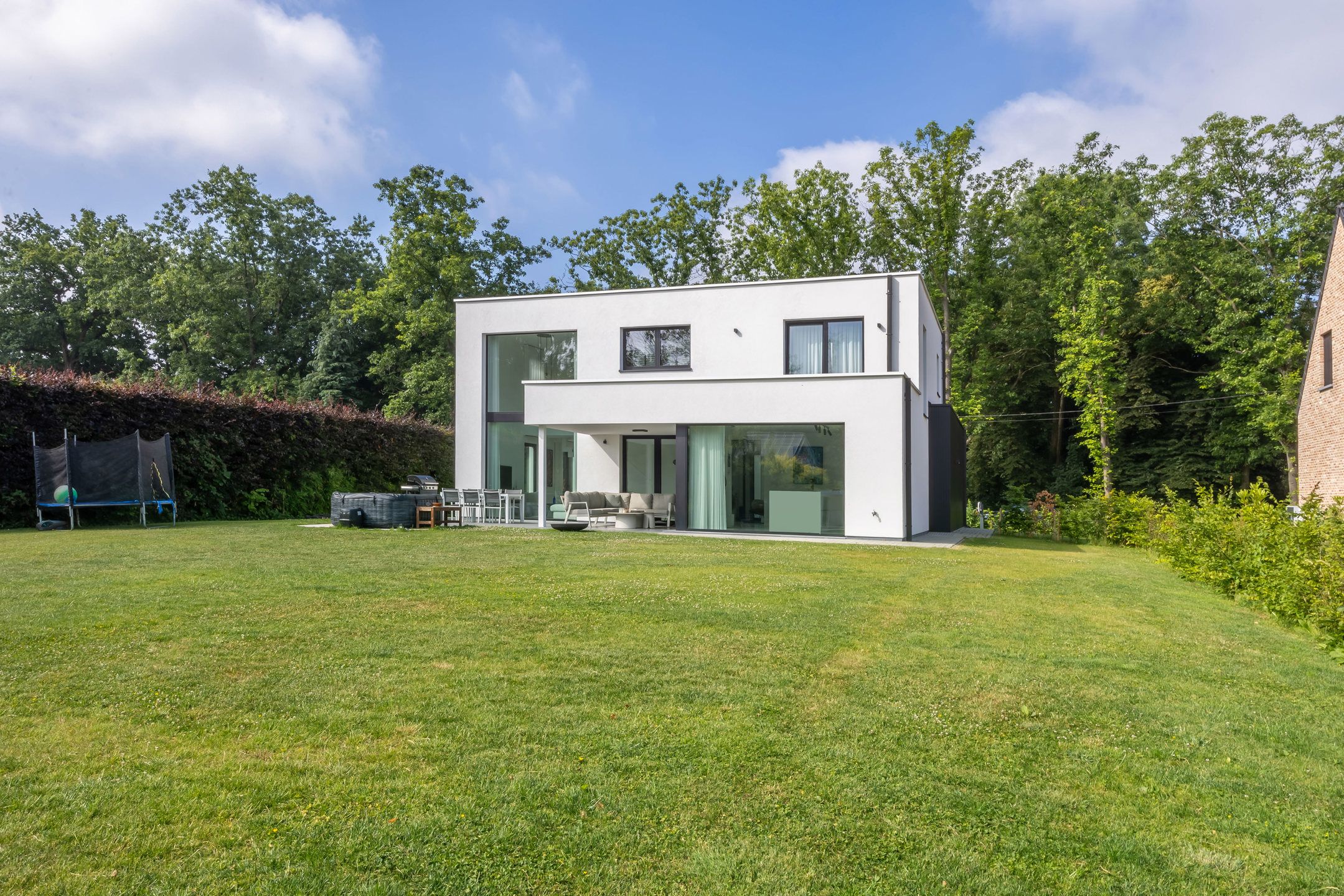 Licht en ruimte in strakke designwoning foto 5