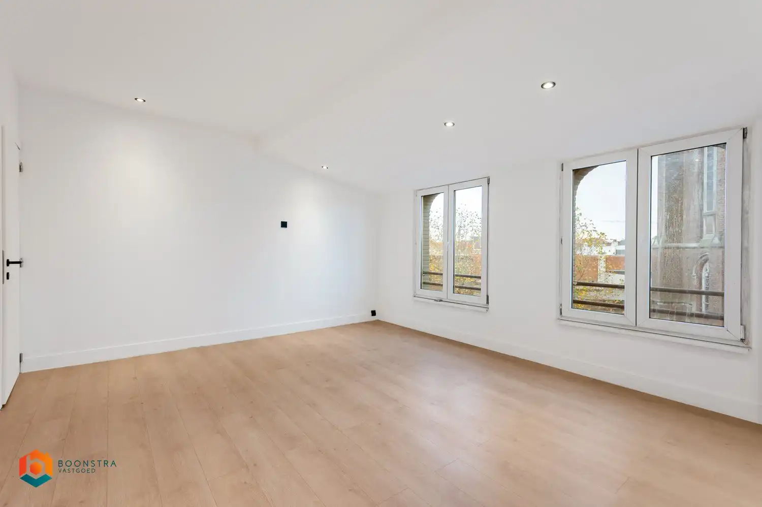 Ruime woning met 3 (à 4) slpkrs te Mechelen foto 14