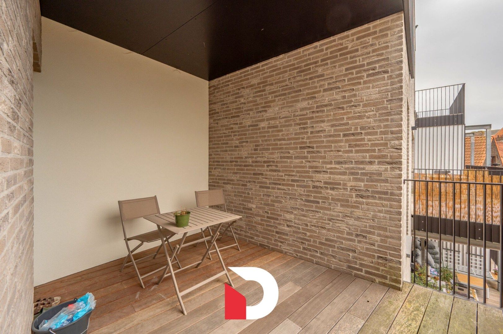 Instapklaar hoekappartement met 2 slk label A en ruim terras centrum Brugge foto 10