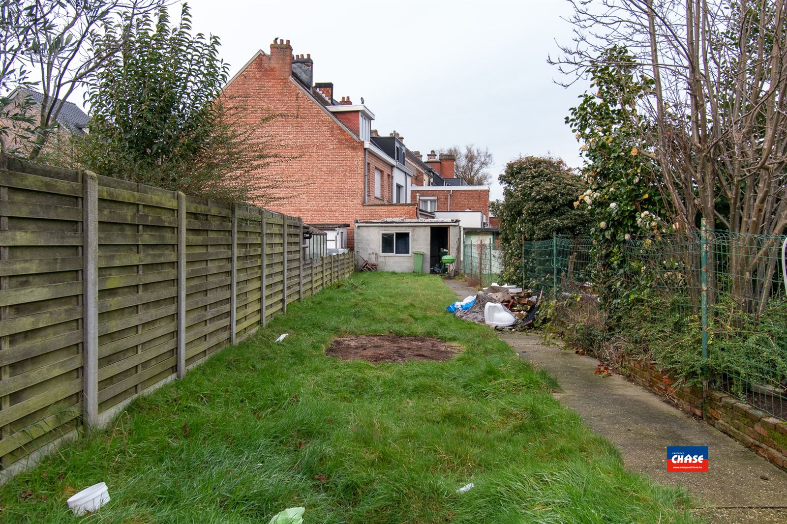 Gerenveerde woning met drie tot vier slpks en mooie tuin foto 7