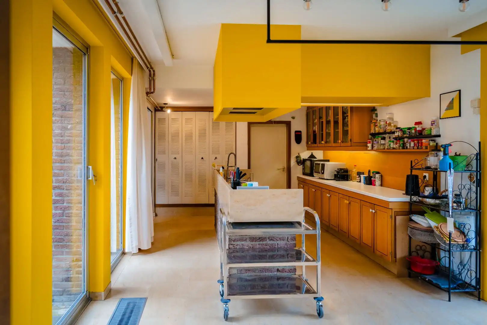 Unieke woning met 5 slaapkamers residentieel gelegen te Eeklo foto 6