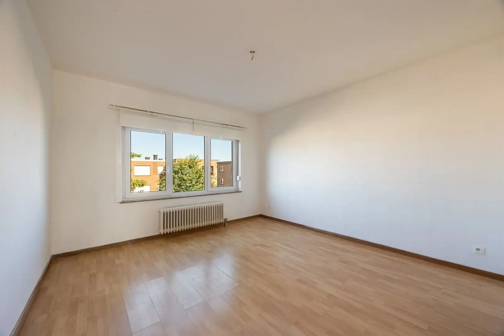 Groen, centraal, betaalbaar – 1-slaapkamer in bruisend Merksem foto 12
