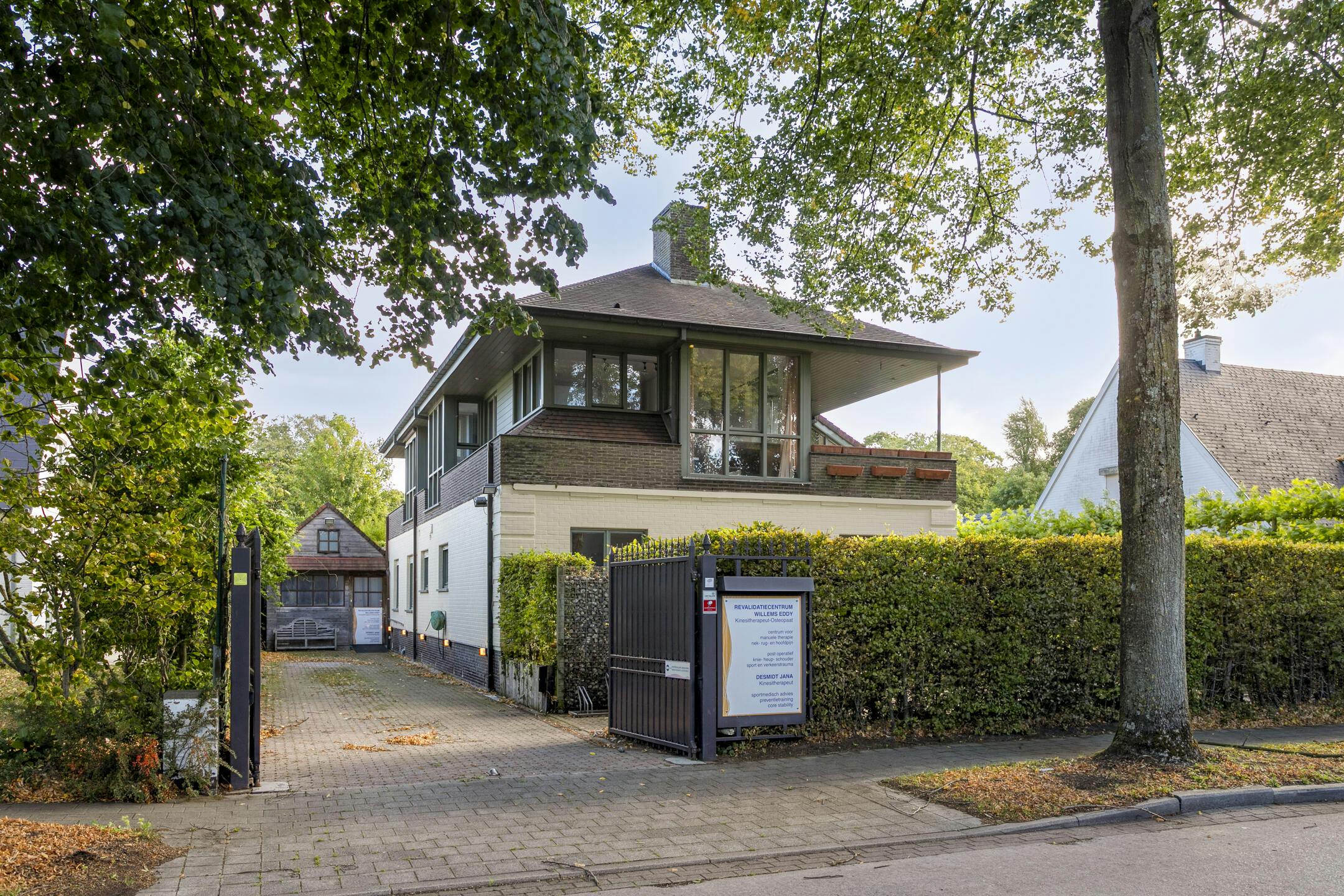 Unieke eigendom met veelzijdige mogelijkheden te Sint-Andries foto 2