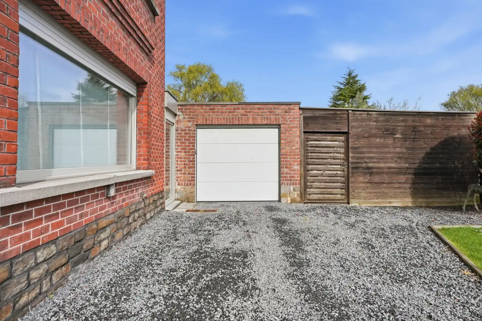 Grote halfopen woning met mogelijks 4 kamers, garage, zonnepanelen en tuin foto 37