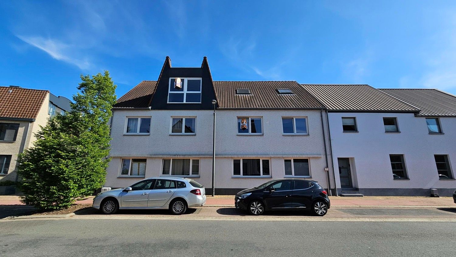 Appartement met 1 slaapkamer en autostaanplaats. foto {{pictureIndex}}
