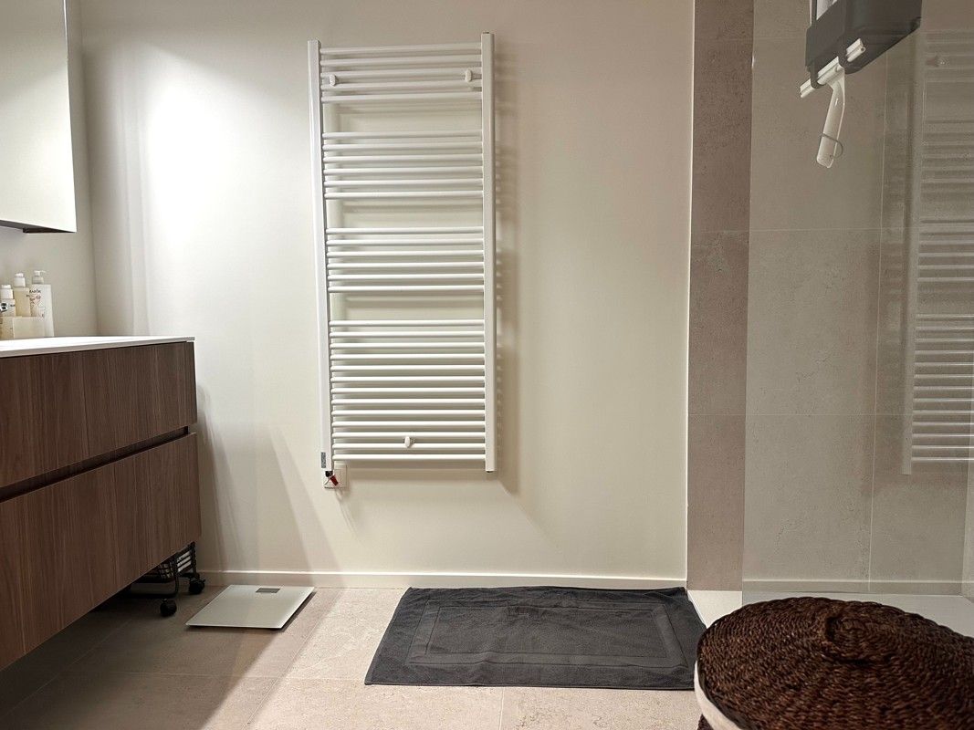 Prachtige, ruime nieuwbouwwoning gelegen in een rustig woonerf midden in het centrum van Zoersel foto 14