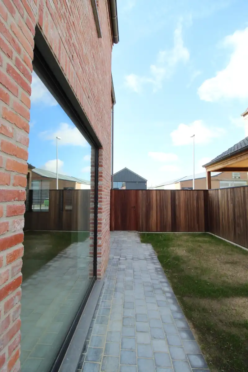 Uitzonderlijke woning te Izegem foto 13