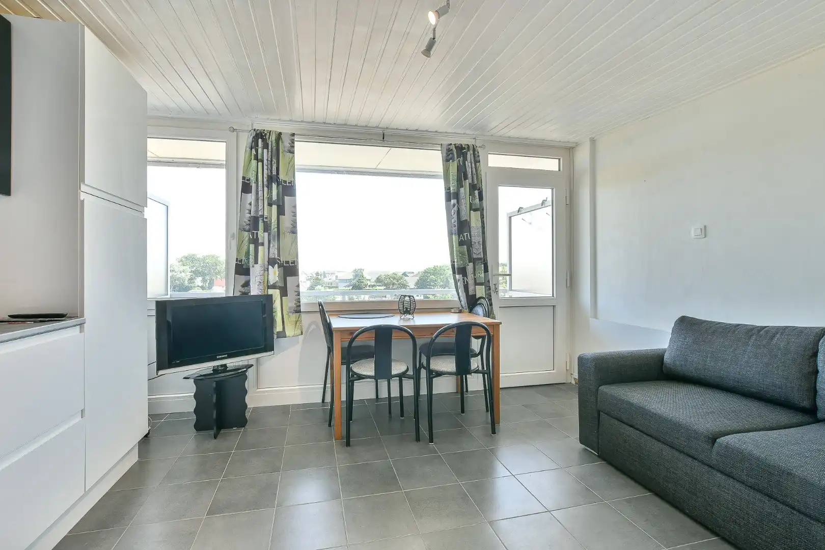 Instapklaar éénslaapkamerappartement met terras in Park Atlantis te De Haan foto 5