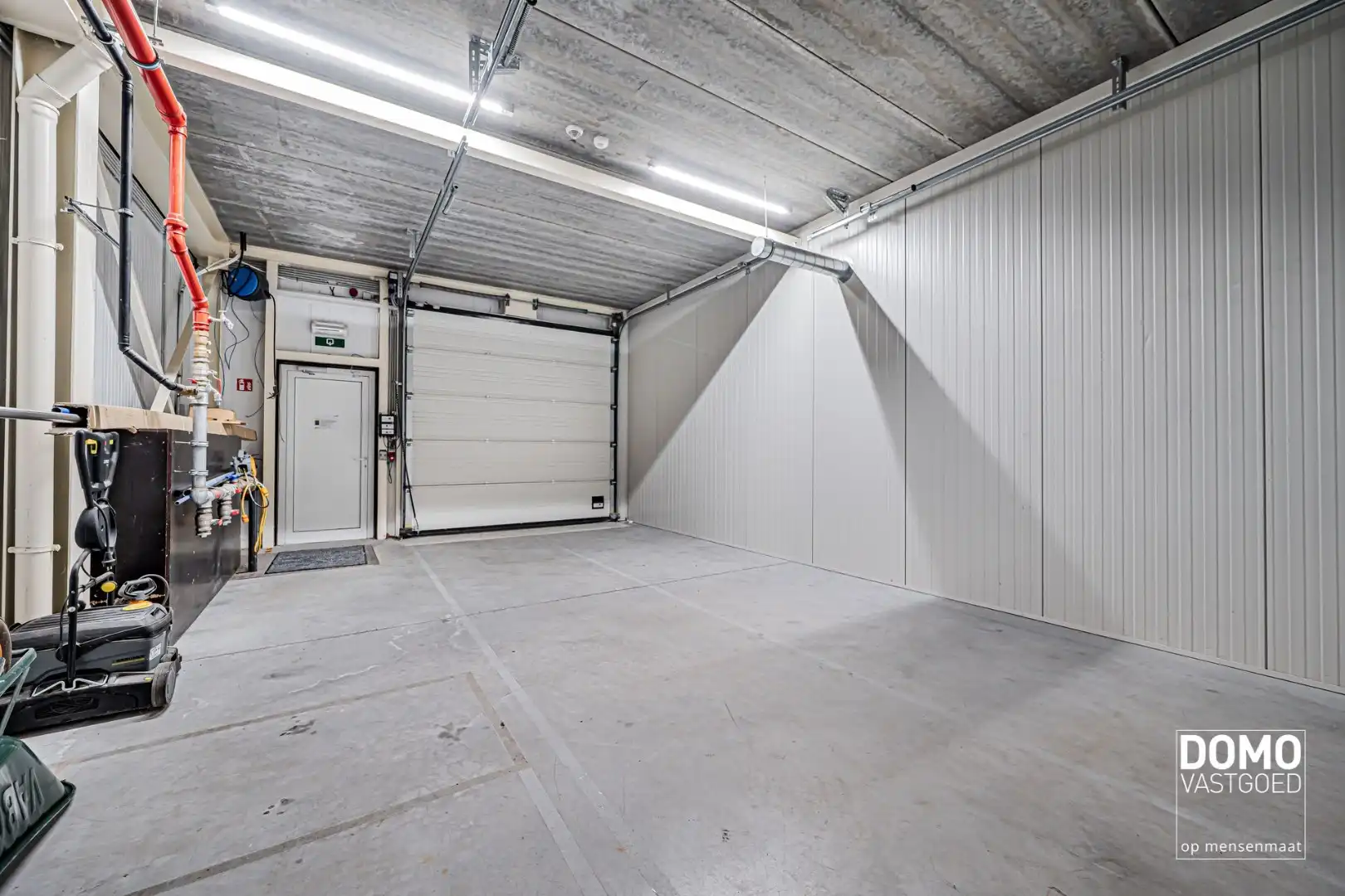 INNOVATIEVE RUIMTE MET LABO, LOGISTIEKE VOORZIENINGEN EN RESEARCH & DEVELOPMENT IN EEN ECO-BEDRIJFSGEBOUW TE PAAL foto 6