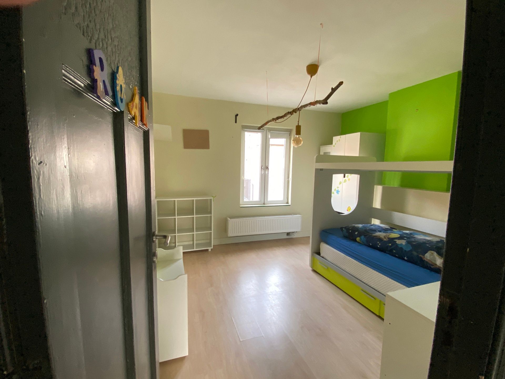 Deels te renoveren ruime HOB, 4 slaapkamers en bureel  foto 11