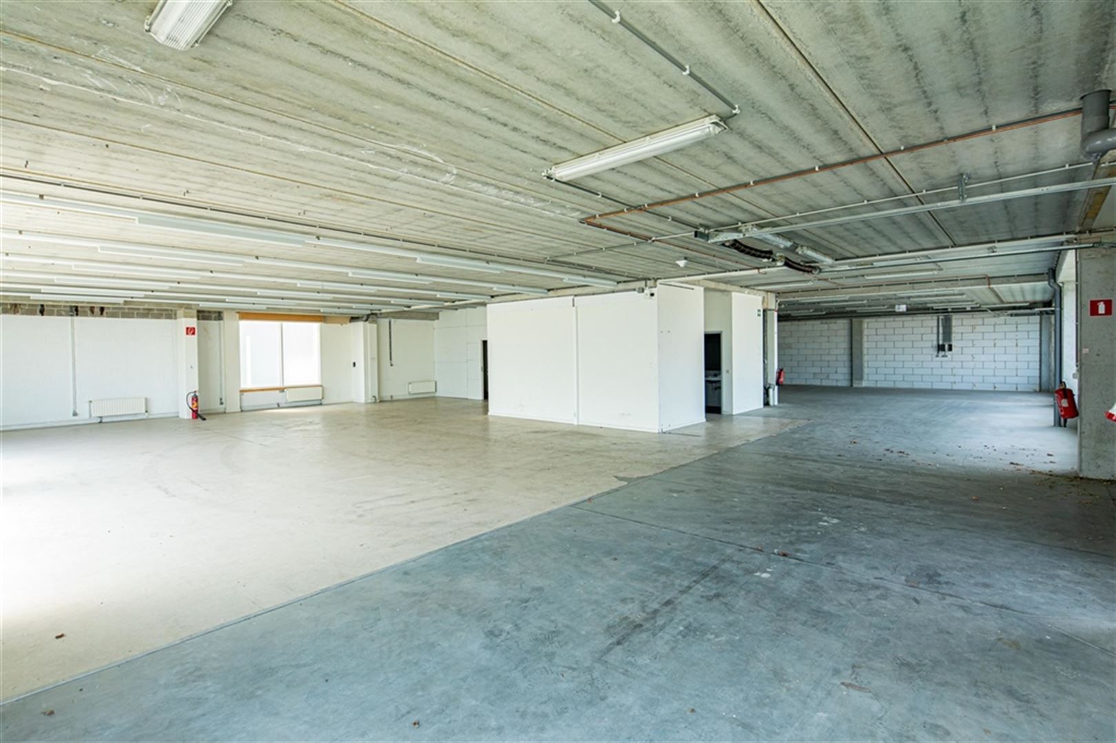 L555: vanaf 220 m² tot 469 m² foto 23