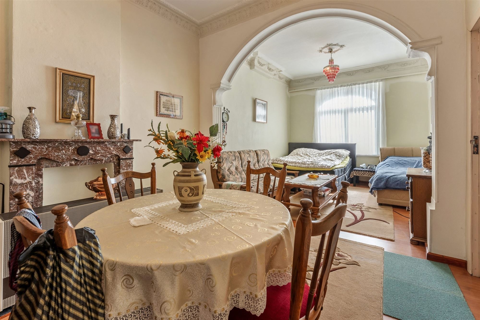 CENTRAAL GELEGEN WONING (197M²) MET 5 SLAAPKAMERS EN BUITENRUIMTE TE HASSELT CENTRUM foto 5