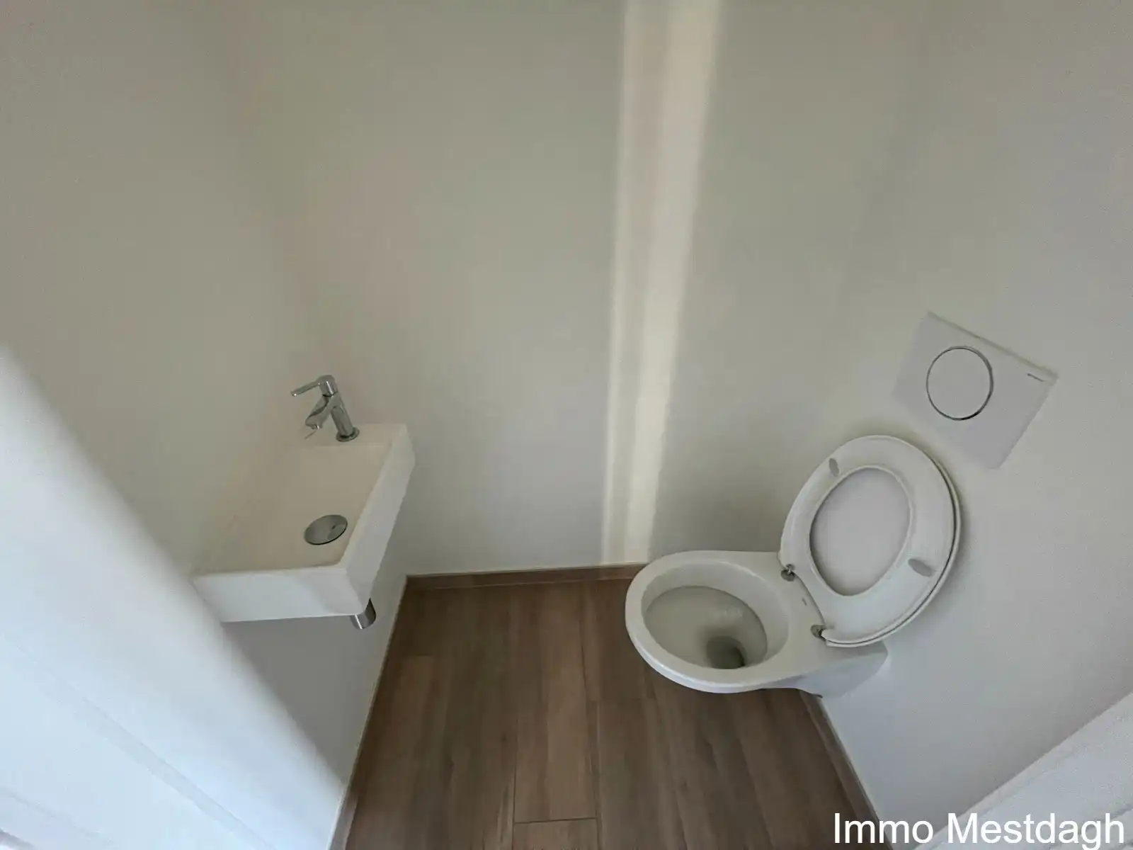 Appartement met terras en autostaanplaats in centrum Diest foto 11