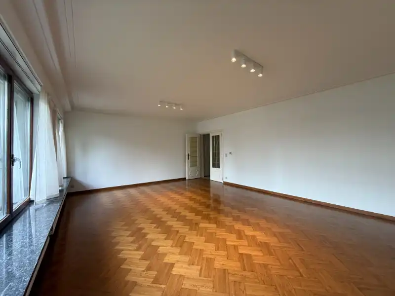 Ruim 2-slaapkamerappartement met garage nabij De Sterre foto 4