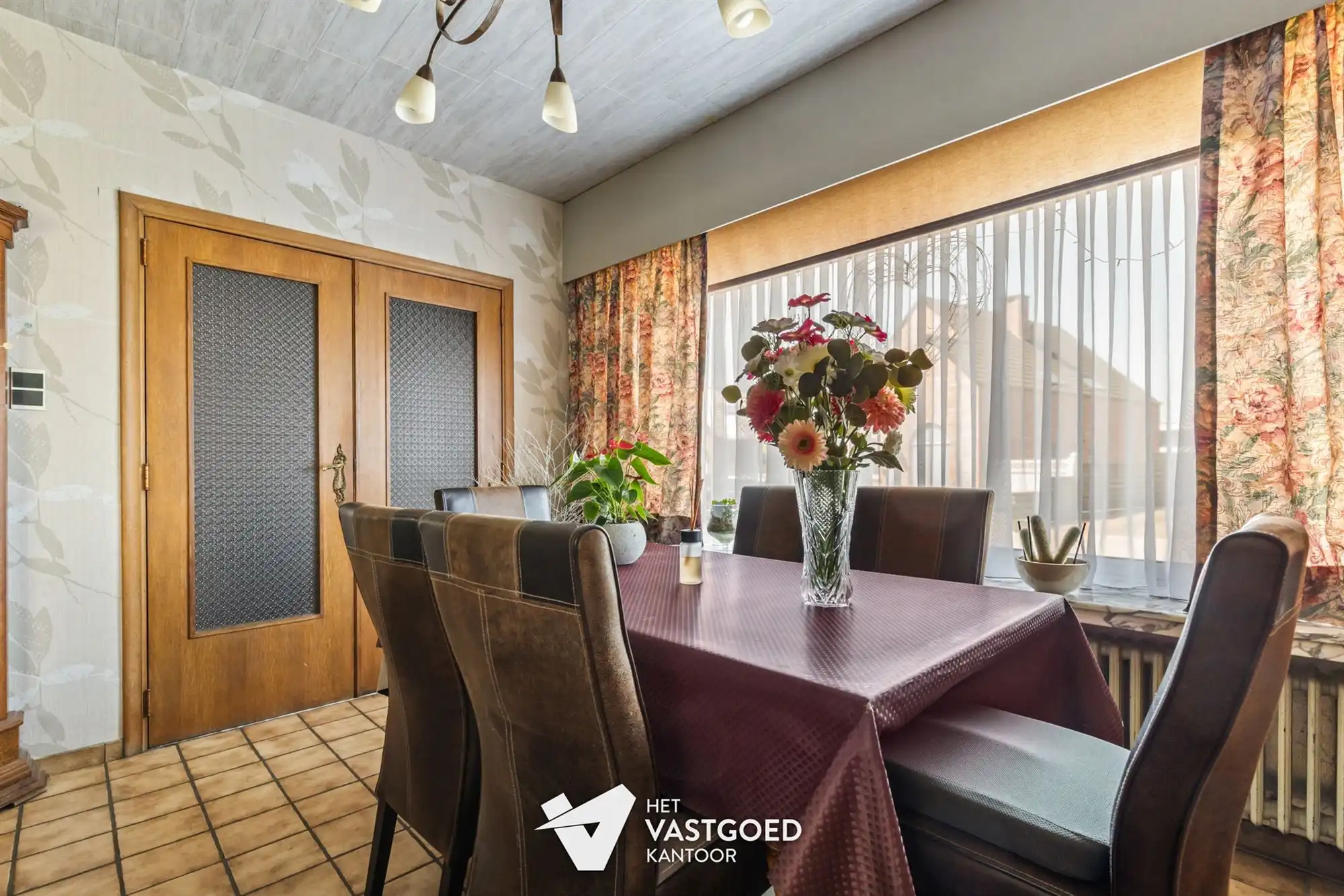 INSTAPKLARE GELIJKVLOERSE WONING MET 4 SLPKS OP RUSTIGE LIGGING foto 7