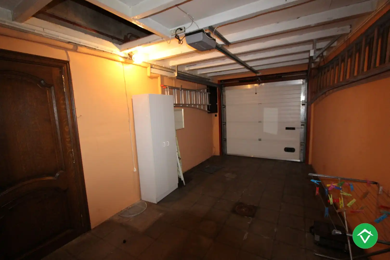 Ruime, stevige woning met 3 slaapkamers, garage en tuin te Izegem foto 8