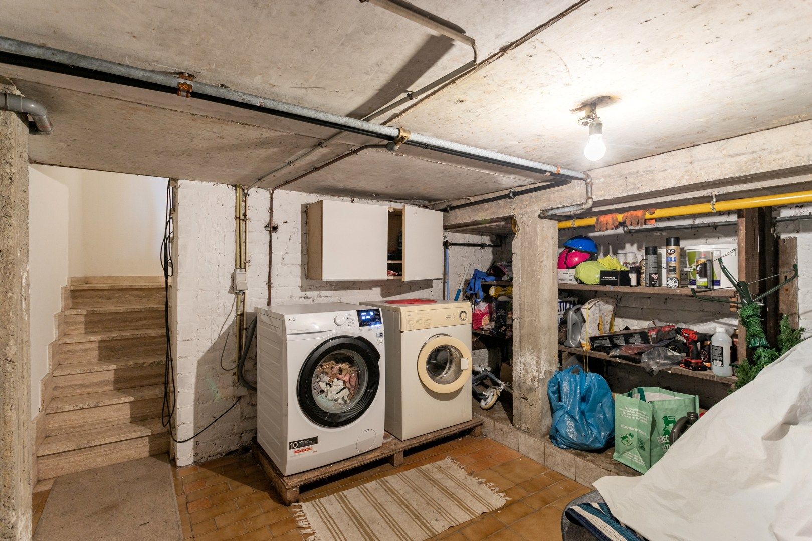 Opbrengsteigendom met twee ruime duplexappartementen  foto 25