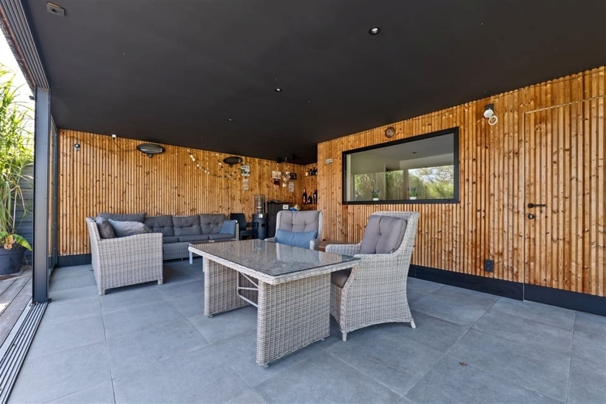 PRACHTIGE GEZINSWONING MET ZWEMBAD EN POOLHOUSE IN SINT-TRUIDEN  foto 7