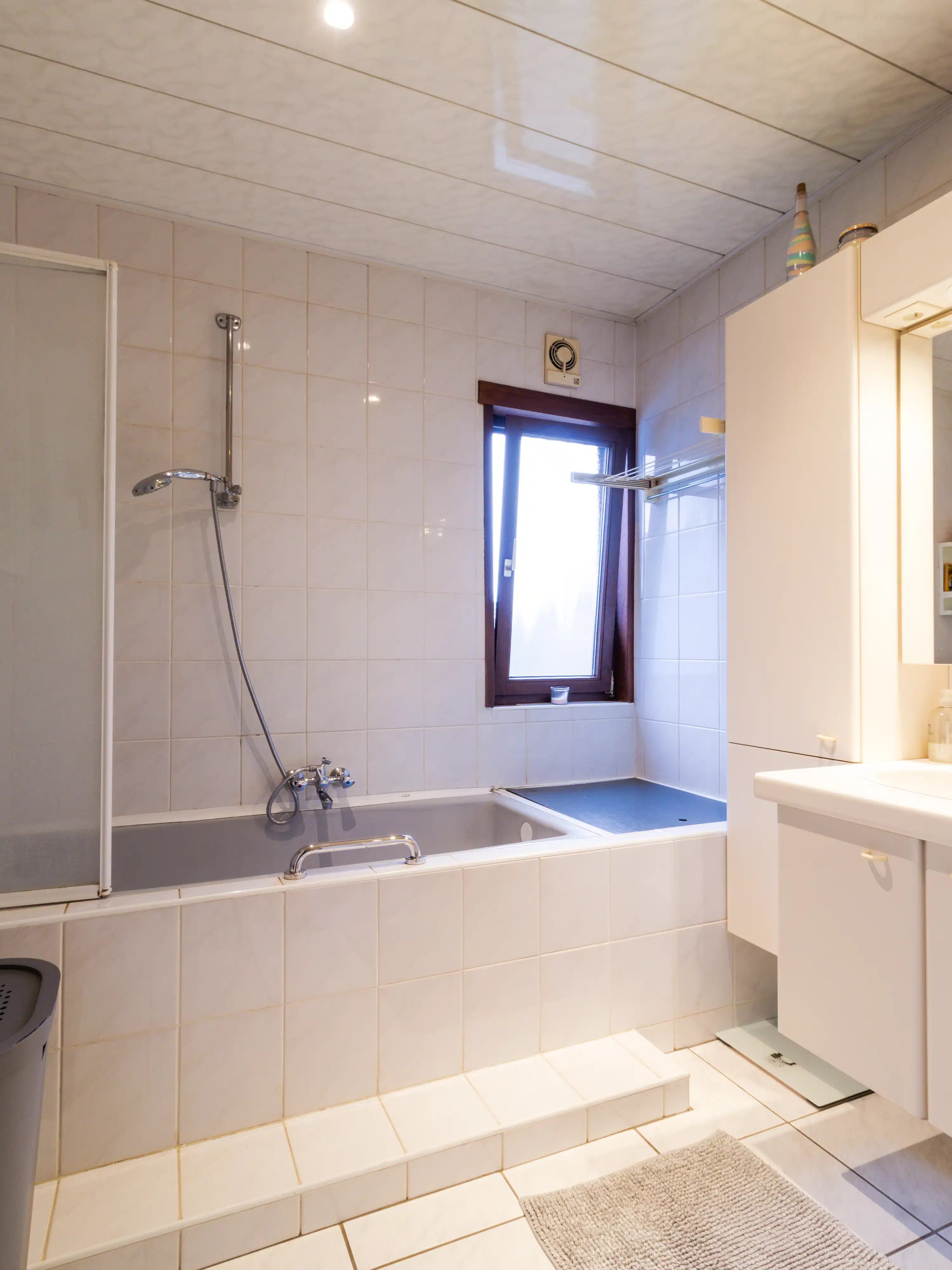 Gezellige woning met oprit en tuin op toplocatie in Schoten foto 8