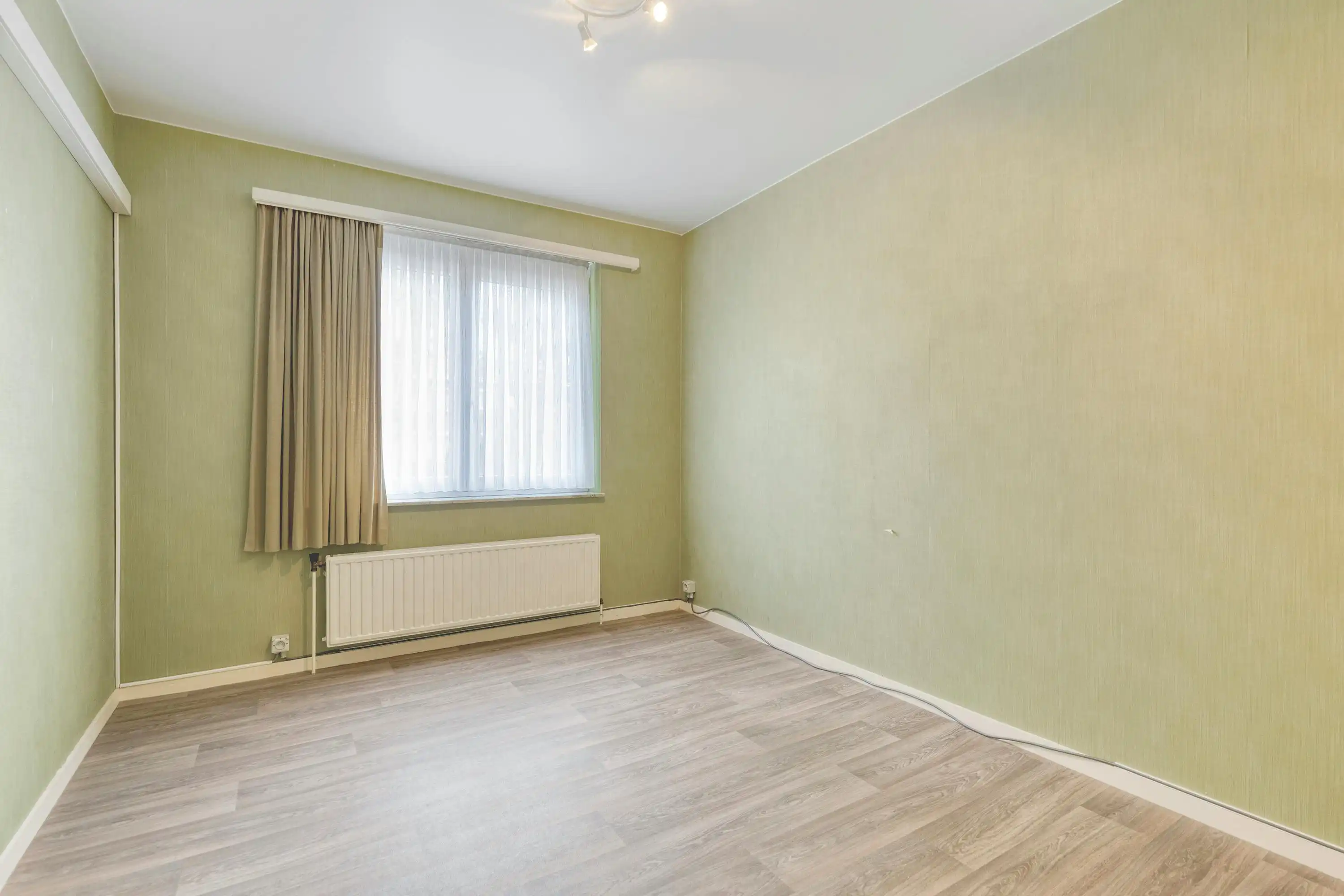 Energiezuinig appartement met 2 garages te koop in Merksem foto 9