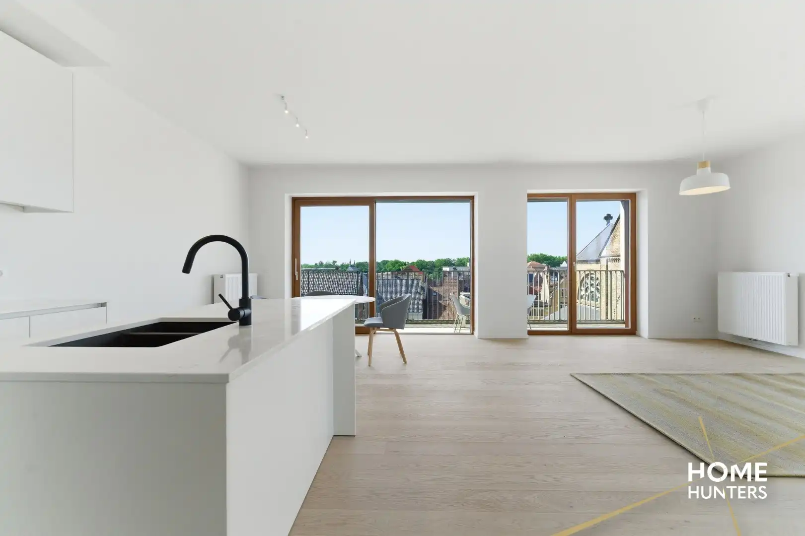 Luxueus appartement met zonnig terras in het hart van het historische stadscentrum van Ieper foto 7