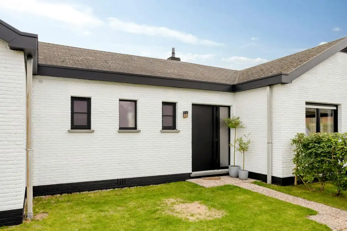 Gerenoveerde bungalow te koop in Kuurne! foto 3