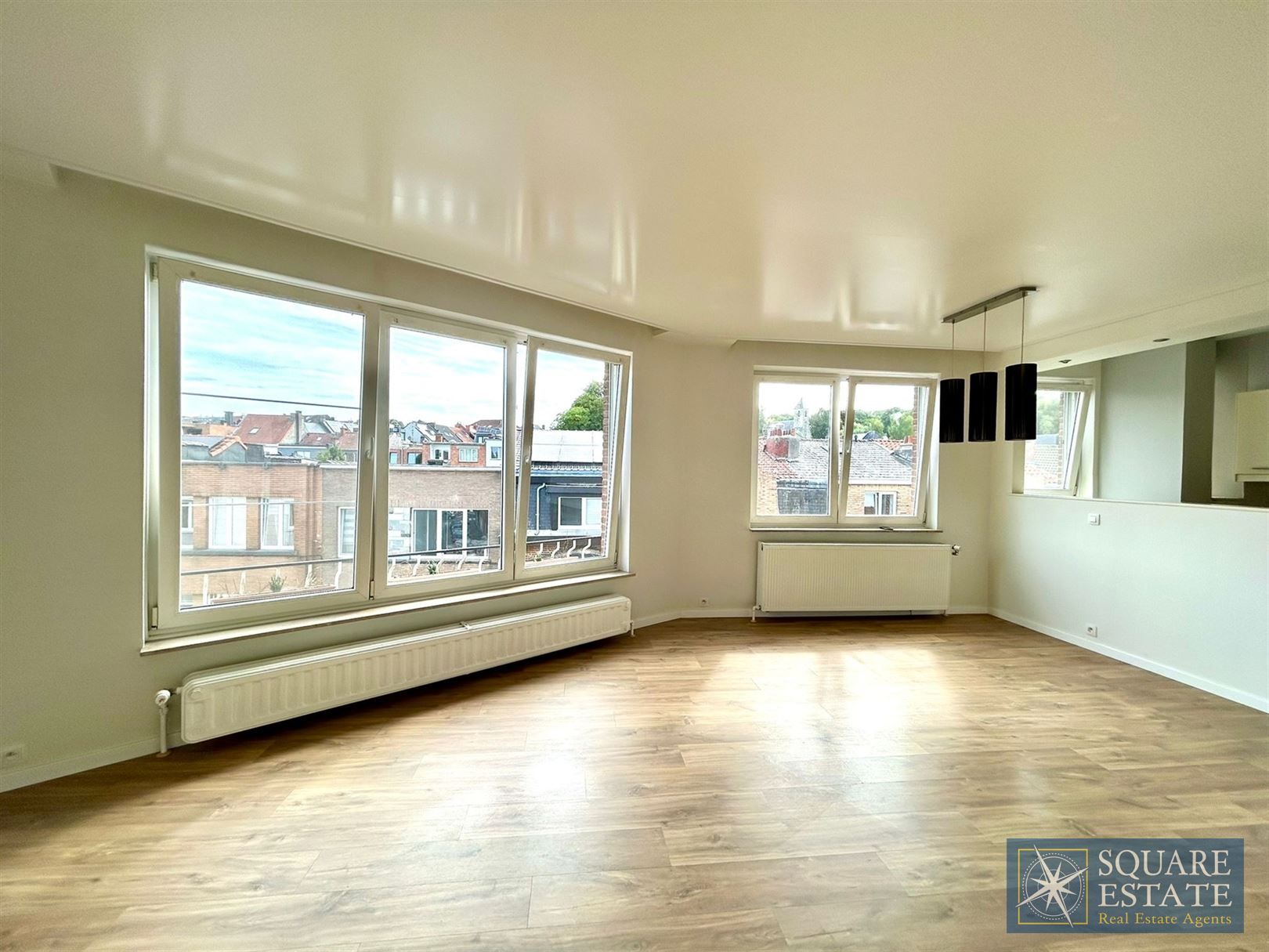 Prachtig appartement met 2 slaapkamers foto {{pictureIndex}}