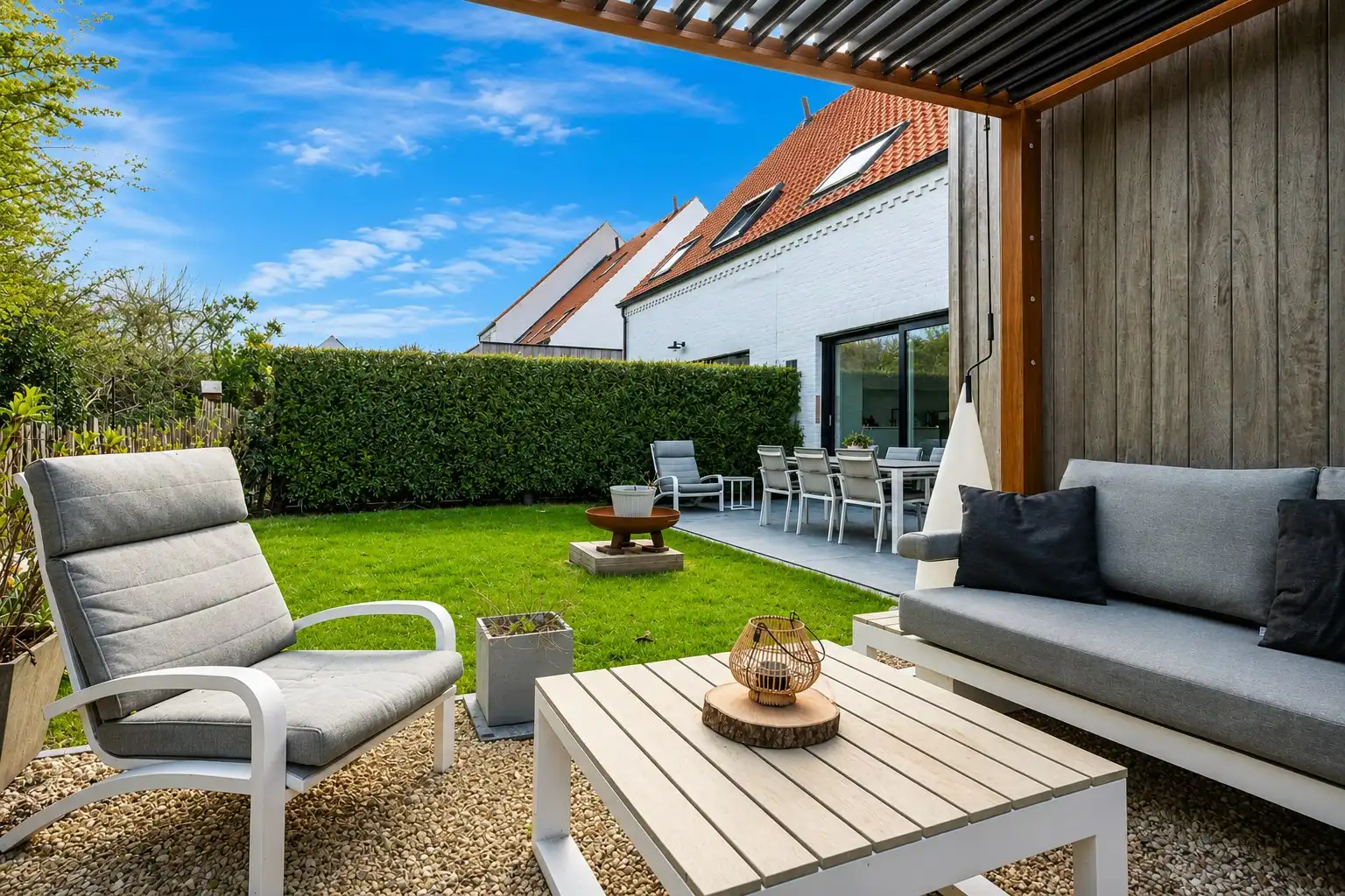 Recente woning met parking en tuin te Moerkerke-Damme foto {{pictureIndex}}