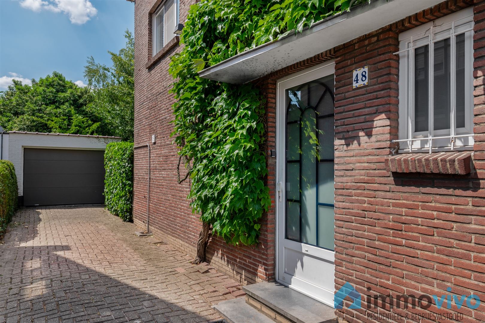 Mooie halfopen bebouwing op 420m² grond foto 2