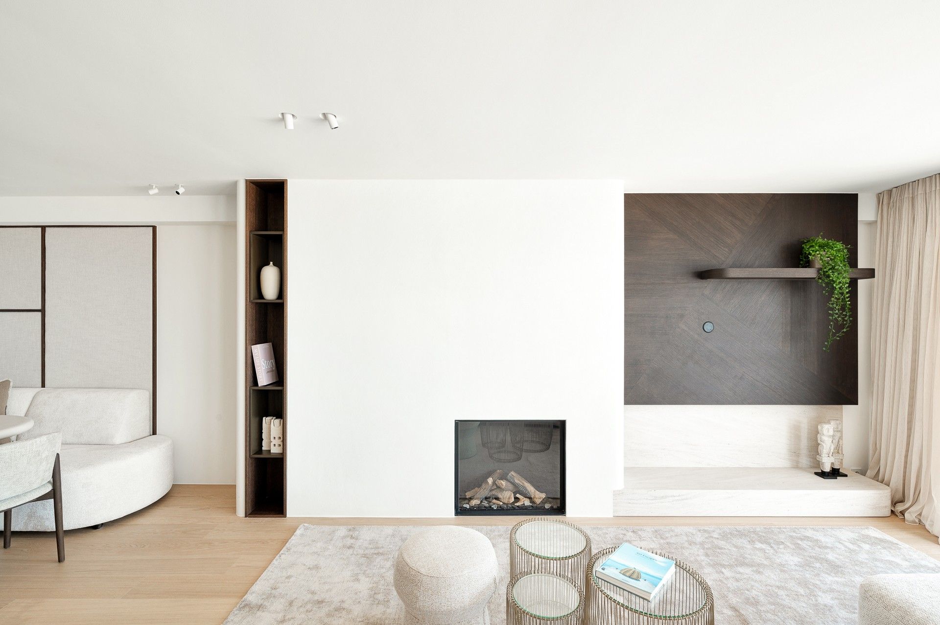 Exclusief en luxueus gerenoveerd appartement met frontaal zeezicht op topligging in Het Zoute foto 9