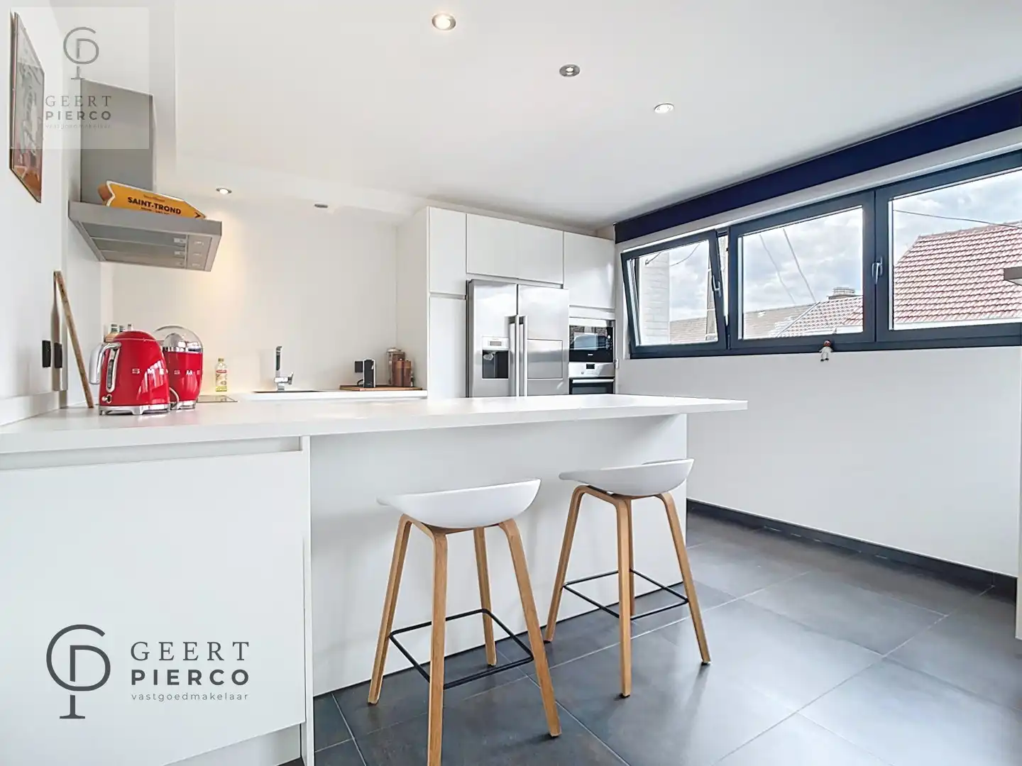Prachtig nieuwbouwappartement met 2 garages foto 13