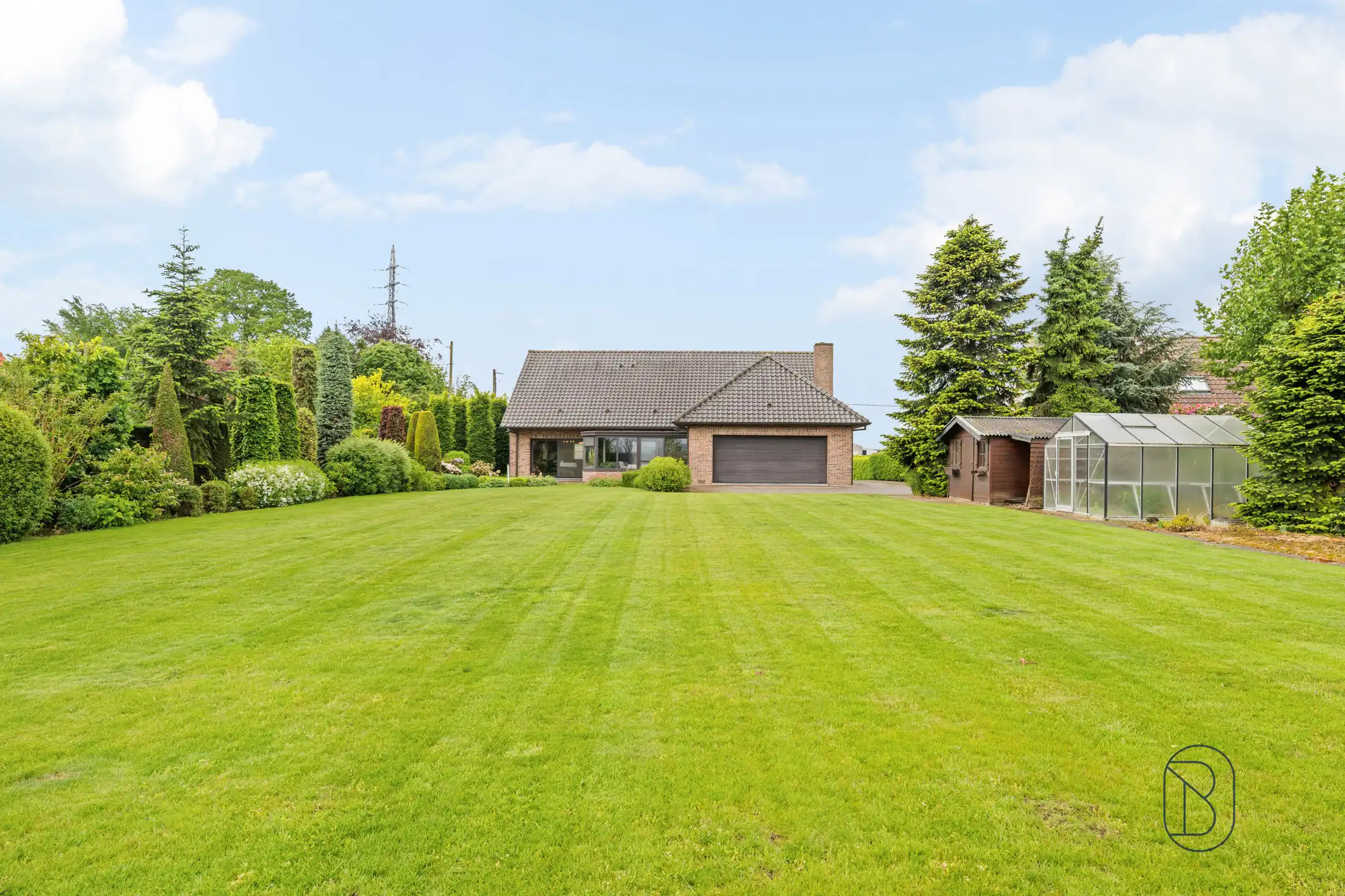 Prachtig gelegen bungalow op 1.645 m². foto 2