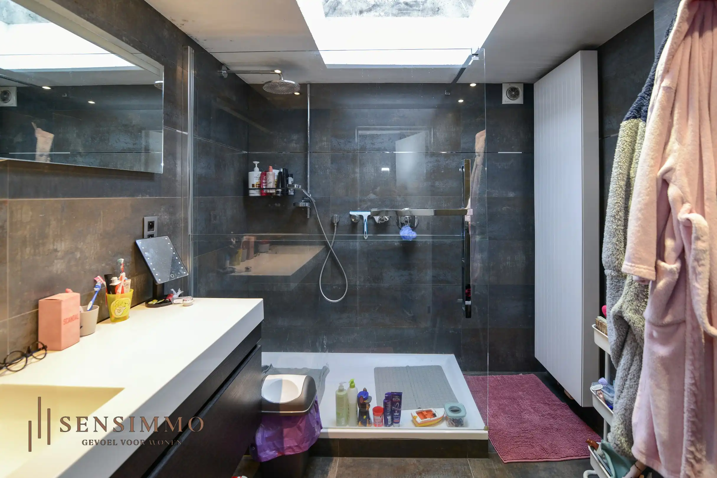 Commercieel opbrengsteigendom met 2 huisnummers op toplocatie in As foto 18