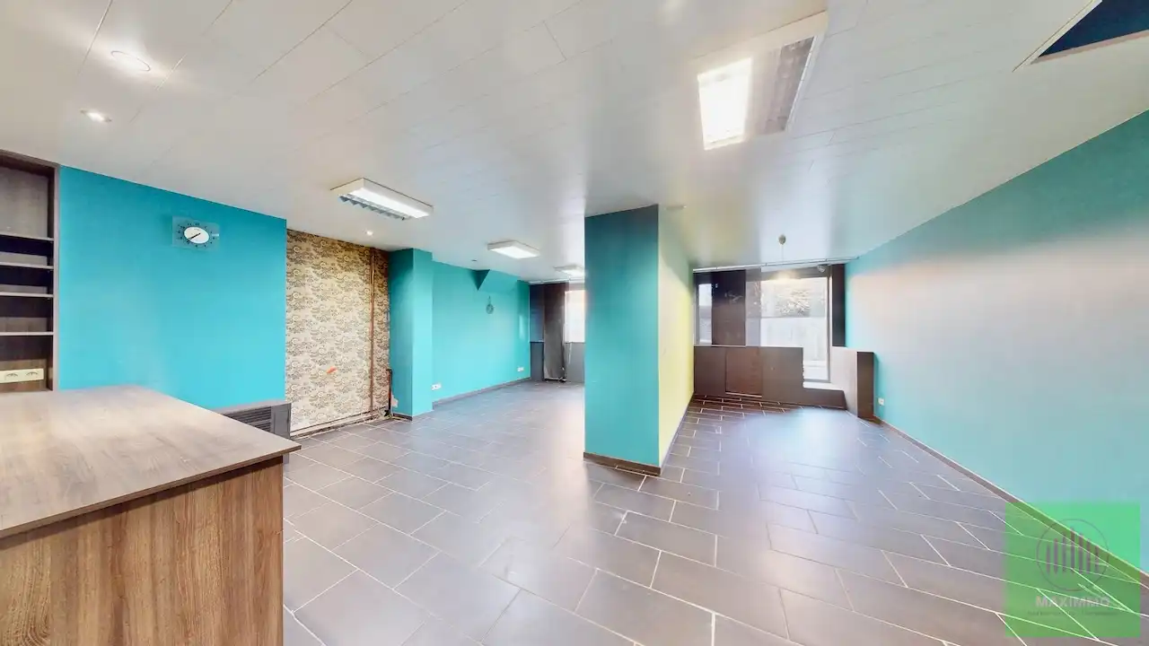 TE KOOP: Handelspand met magazijn én mogelijkheid tot woonst in hartje Lauwe! foto 3