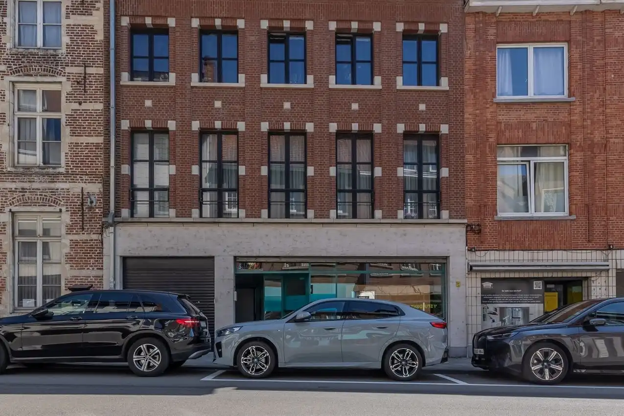 Ruim gelijkvloers appartement met zonnige tuin op toplocatie foto 39
