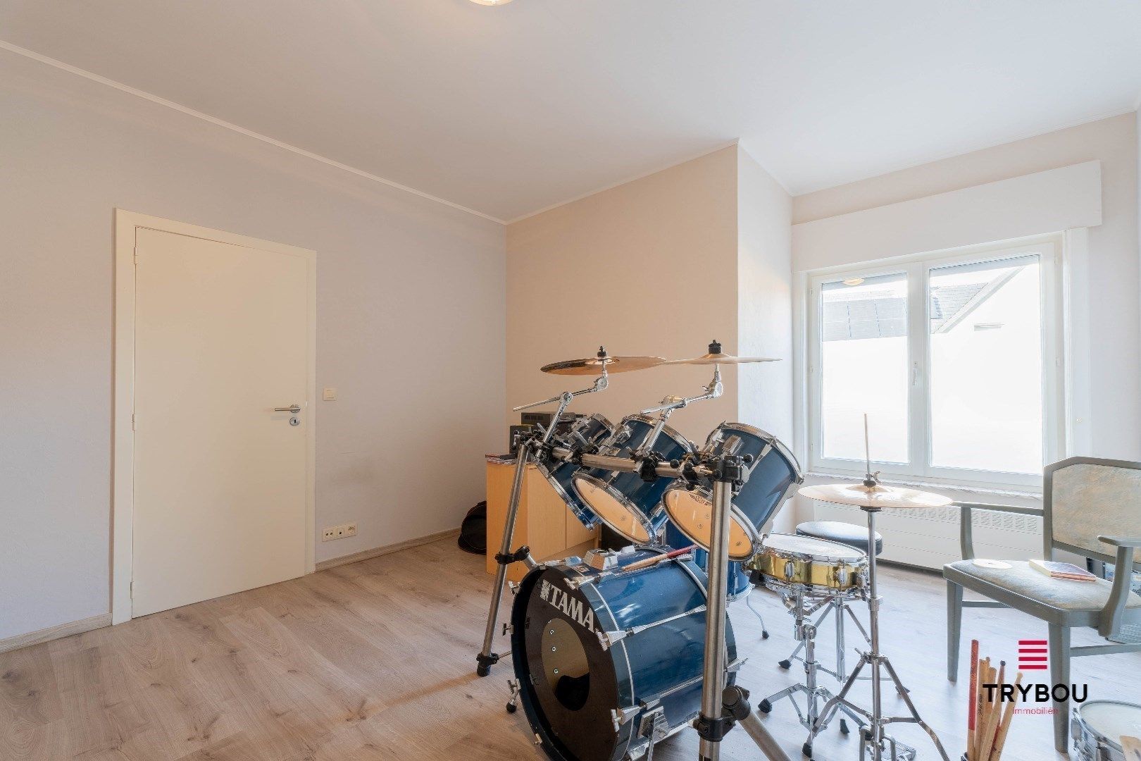 Kwalitatieve karakterwoning met ruime garage, pal in het centrum van Houthulst foto 20