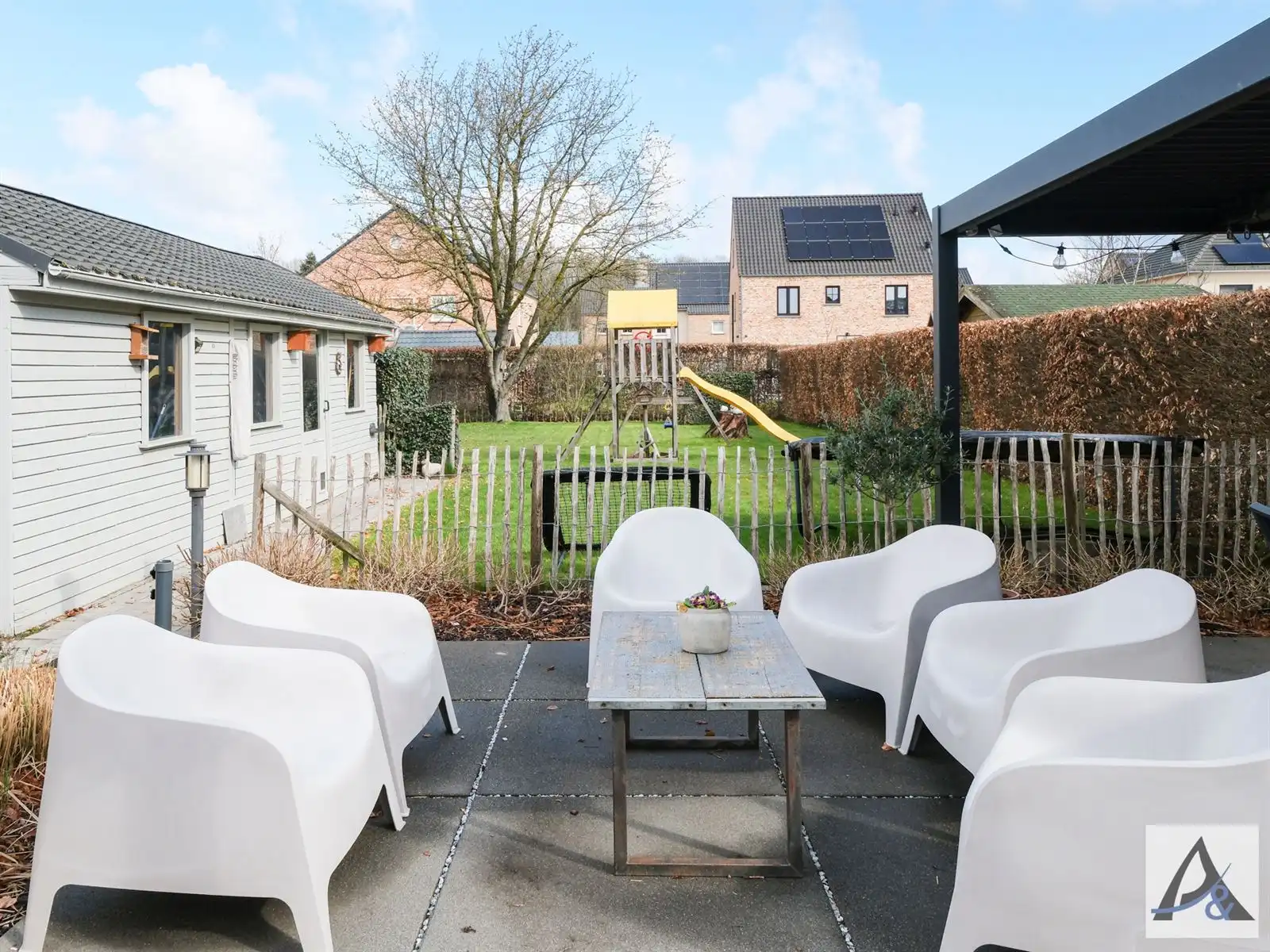 Instapklare eengezinswoning met prachtige tuin! foto 5