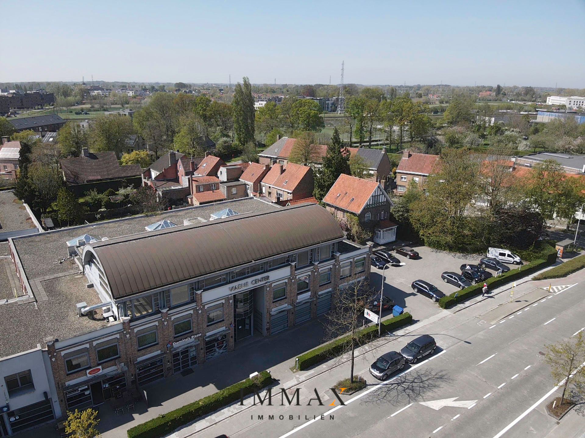 Multifunctioneel Kantoorgebouw met residentiële en commerciële mogelijkheden foto 3