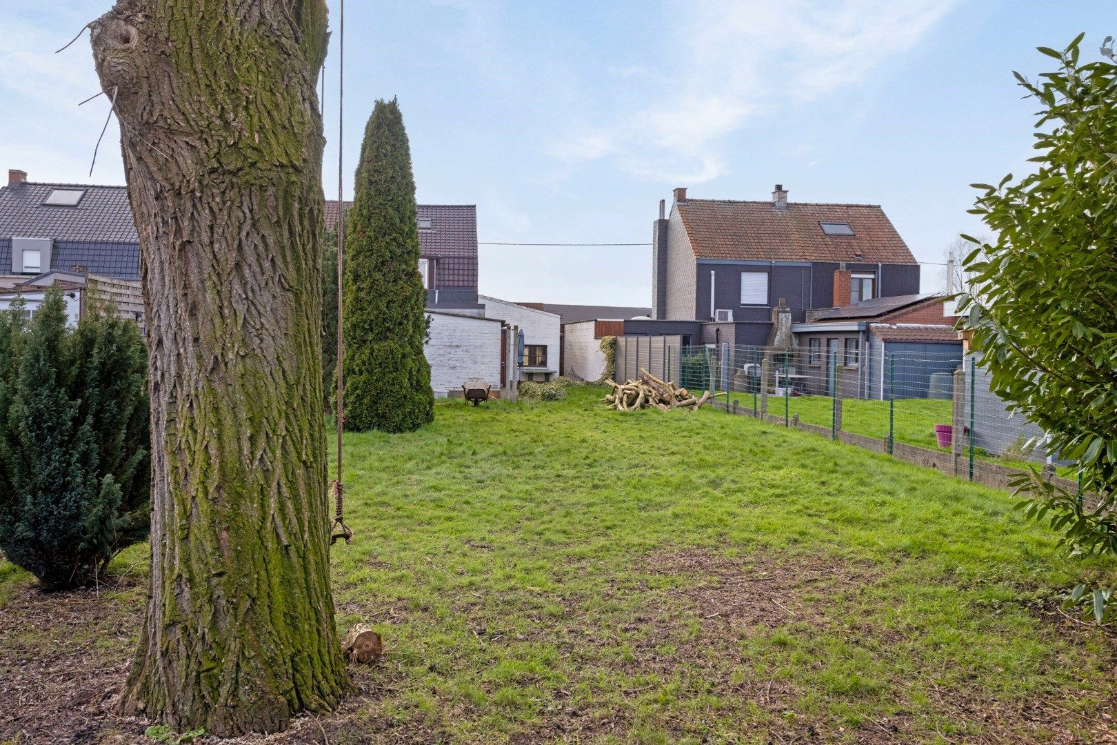 Landelijk gelegen woning met garage op 493 m²! foto 16