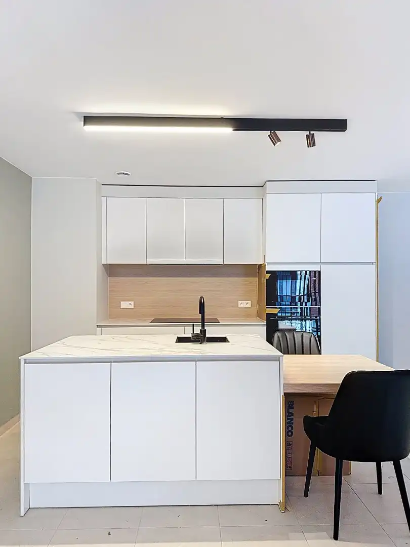 Ruim nieuwbouwappartement gelegen in het centrum foto 6
